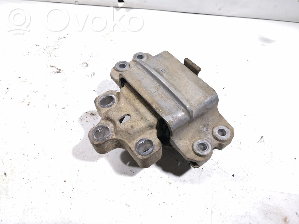 Volkswagen PASSAT B6 Gearbox mount 