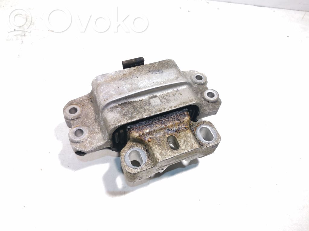 Volkswagen Golf Plus Gearbox mount 