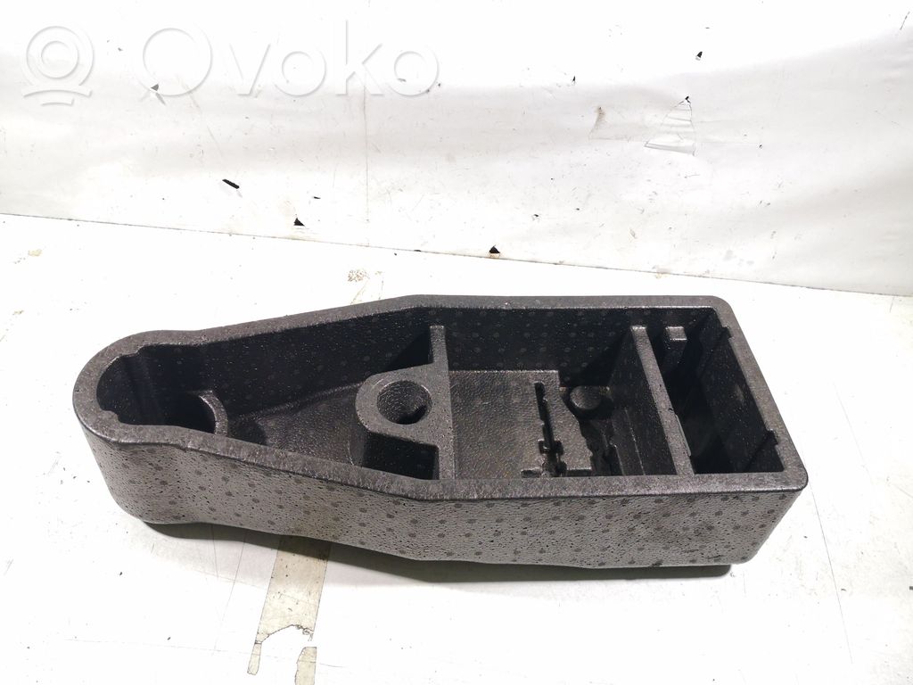 Opel Insignia A Įrankių daiktadėžė 