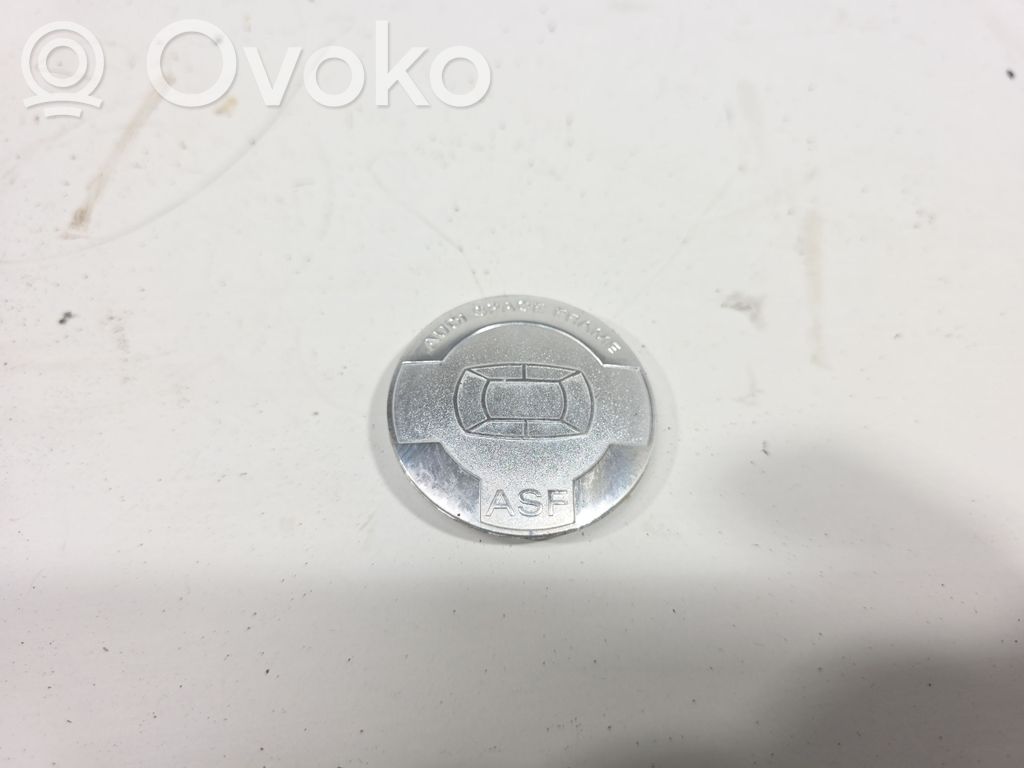 Audi A8 S8 D3 4E Gamintojo ženkliukas 