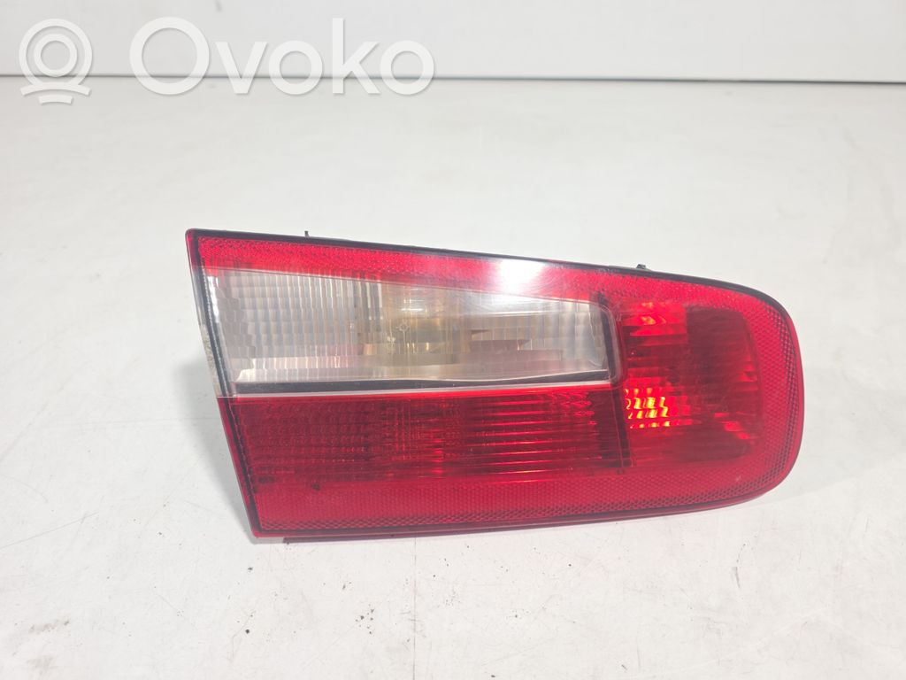 Renault Laguna II Задний фонарь в крышке 
