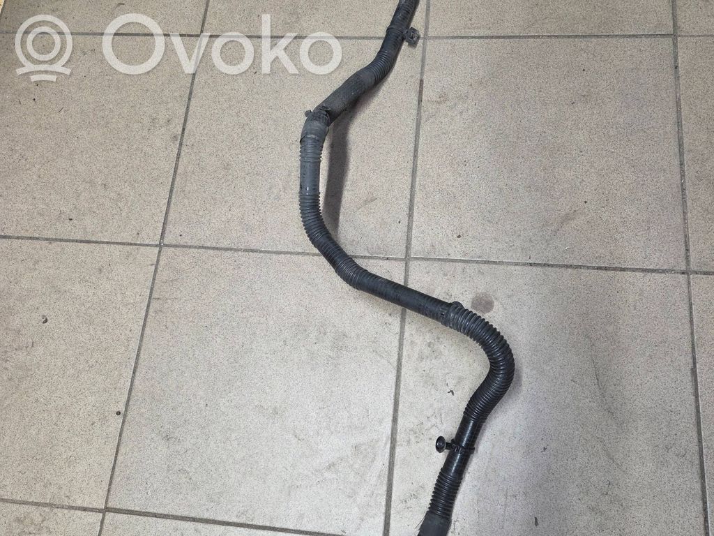 Tesla Model 3 Engine coolant pipe/hose 