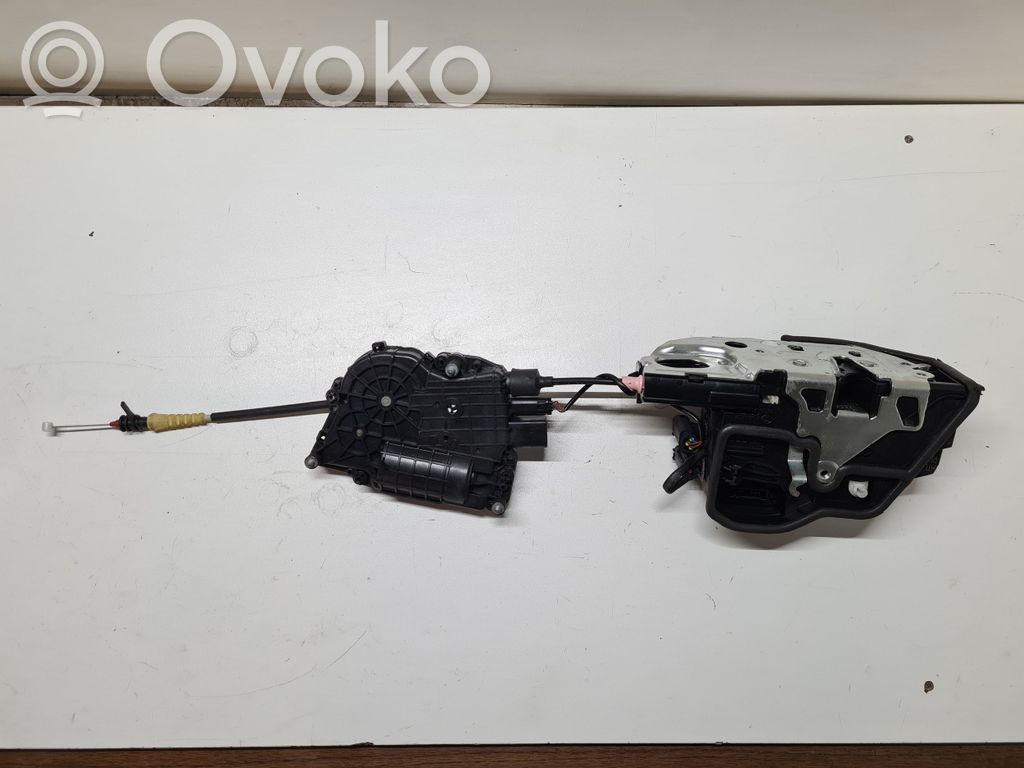 BMW 7 F01 F02 F03 F04 Galinių durų spyna 