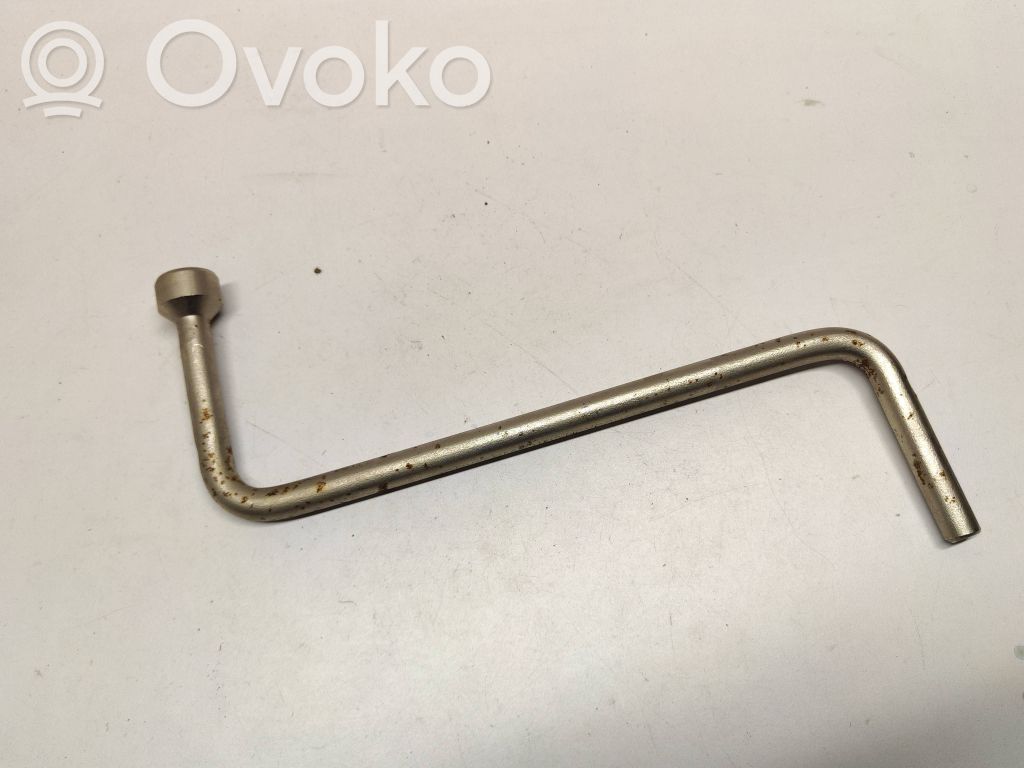 BMW X3 E83 Wheel nut wrench 