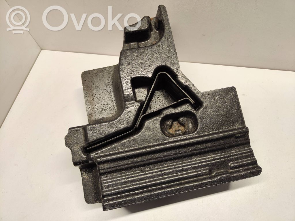 BMW X3 E83 Spare wheel section trim 