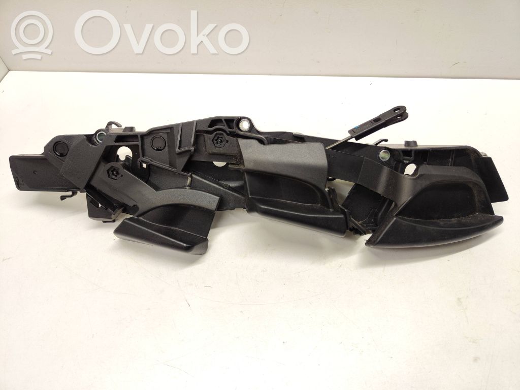 Seat control switch   8226307
