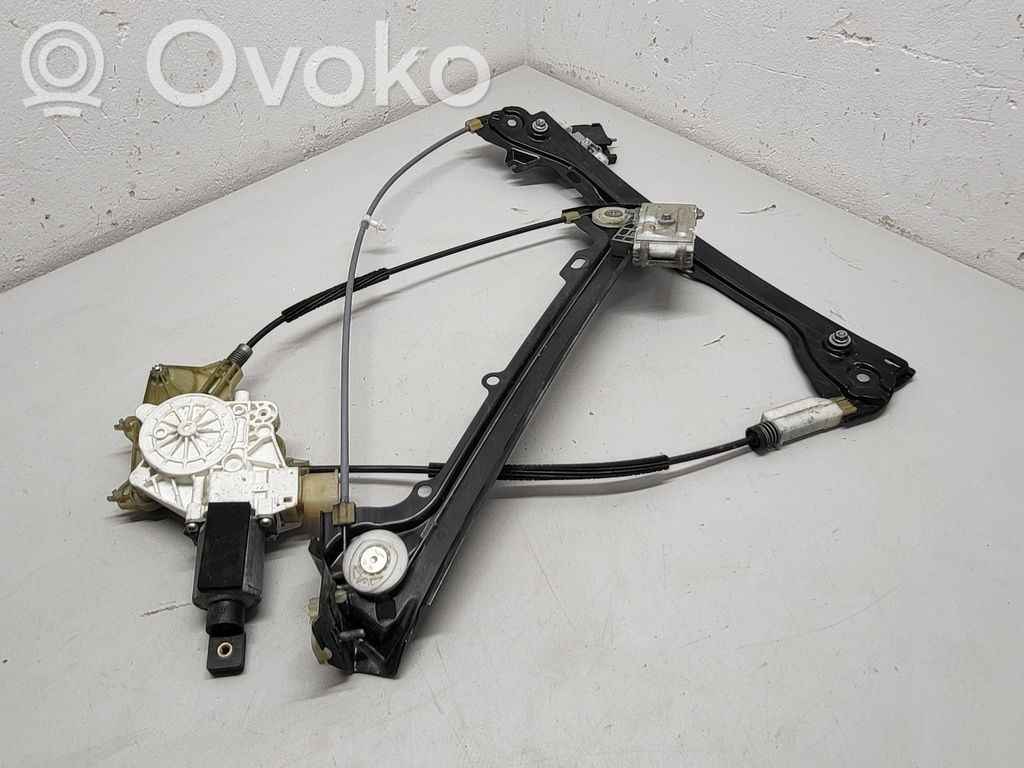 BMW 3 E92 E93 Front door window regulator with motor 
