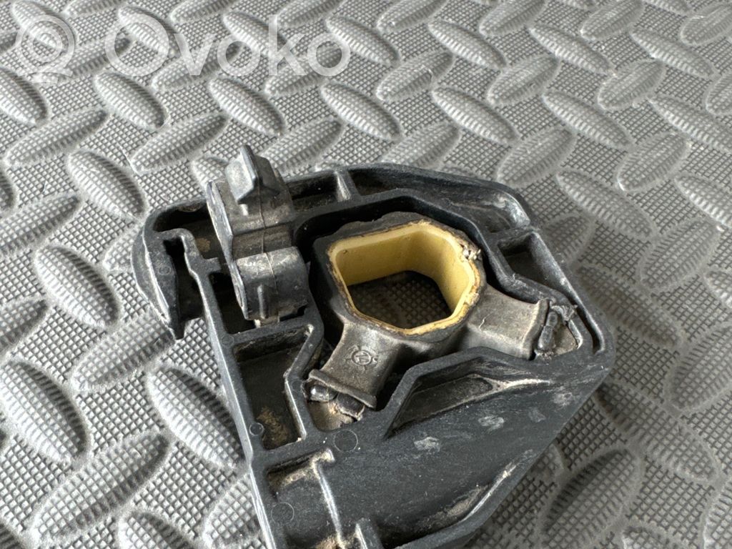 BMW 3 F30 F35 F31 Soporte de montaje del radiador 