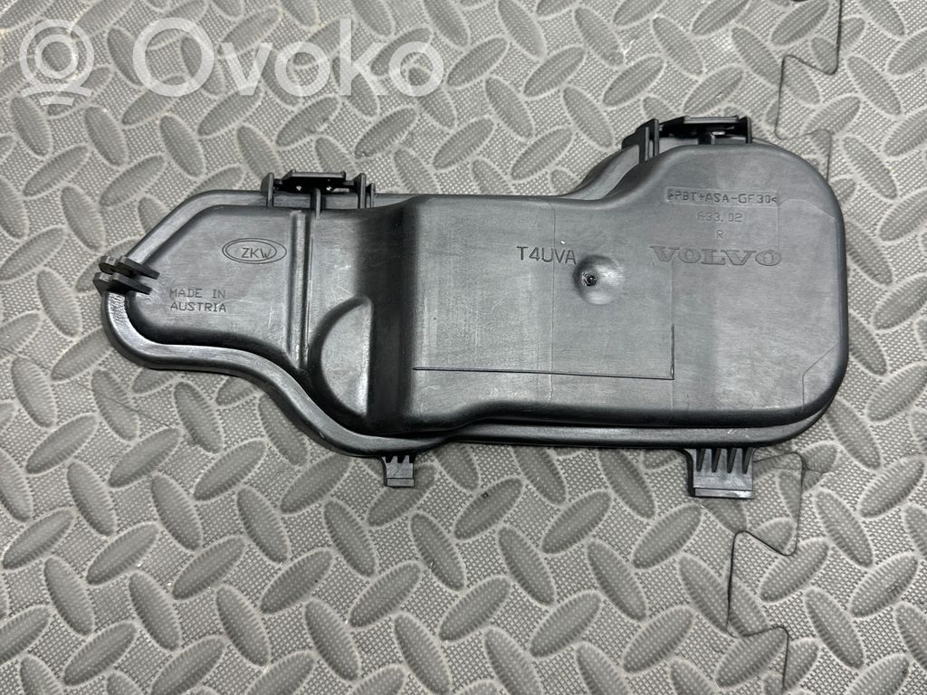 Volvo S80 Headlight/headlamp dust cover 