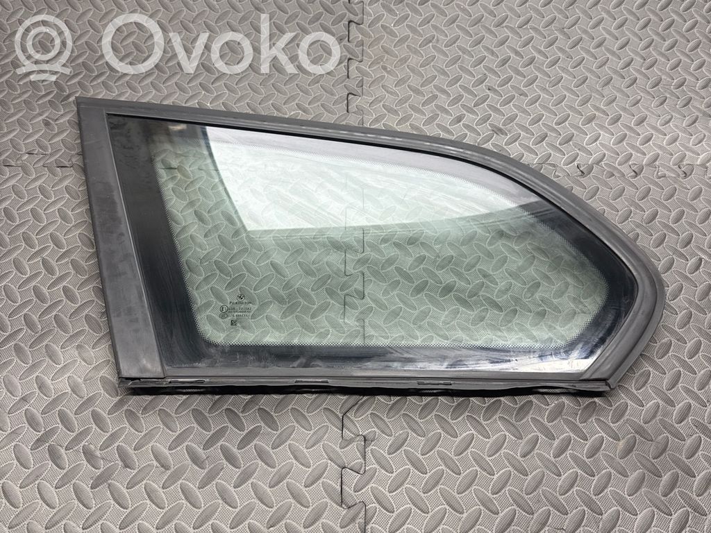 BMW 3 E90 E91 Rear side window 