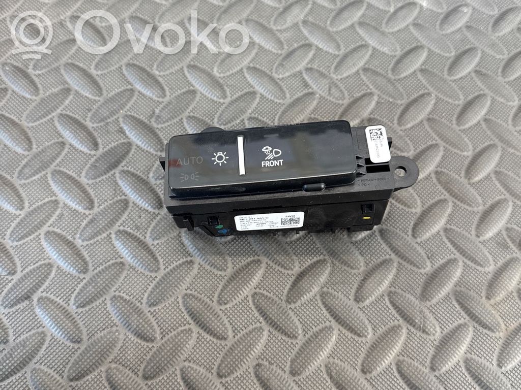 Audi Q7 4M Light switch 