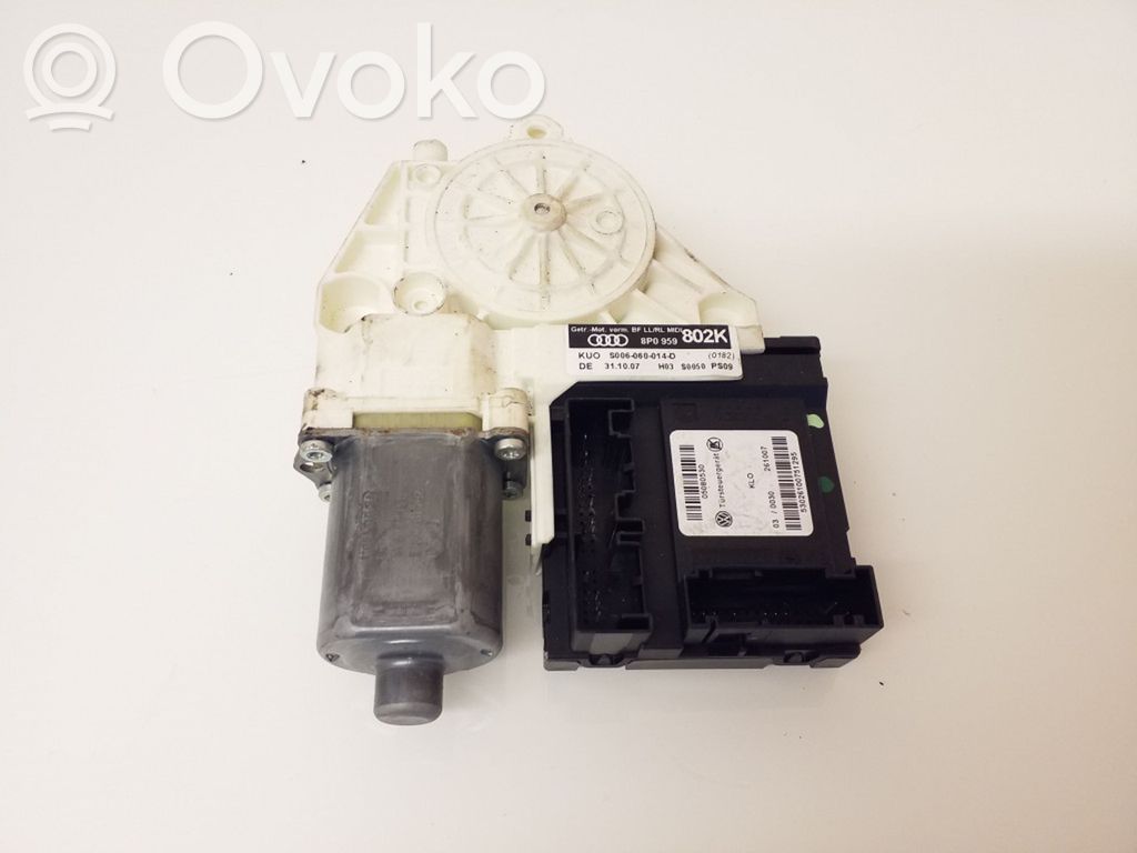 Audi A3 S3 8P Silnik regulatora szyby drzwi przednich 
