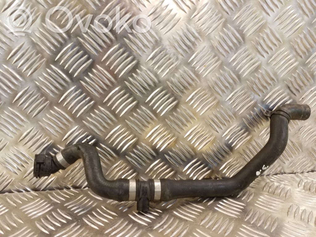 BMW X3 E83 Engine coolant pipe/hose 