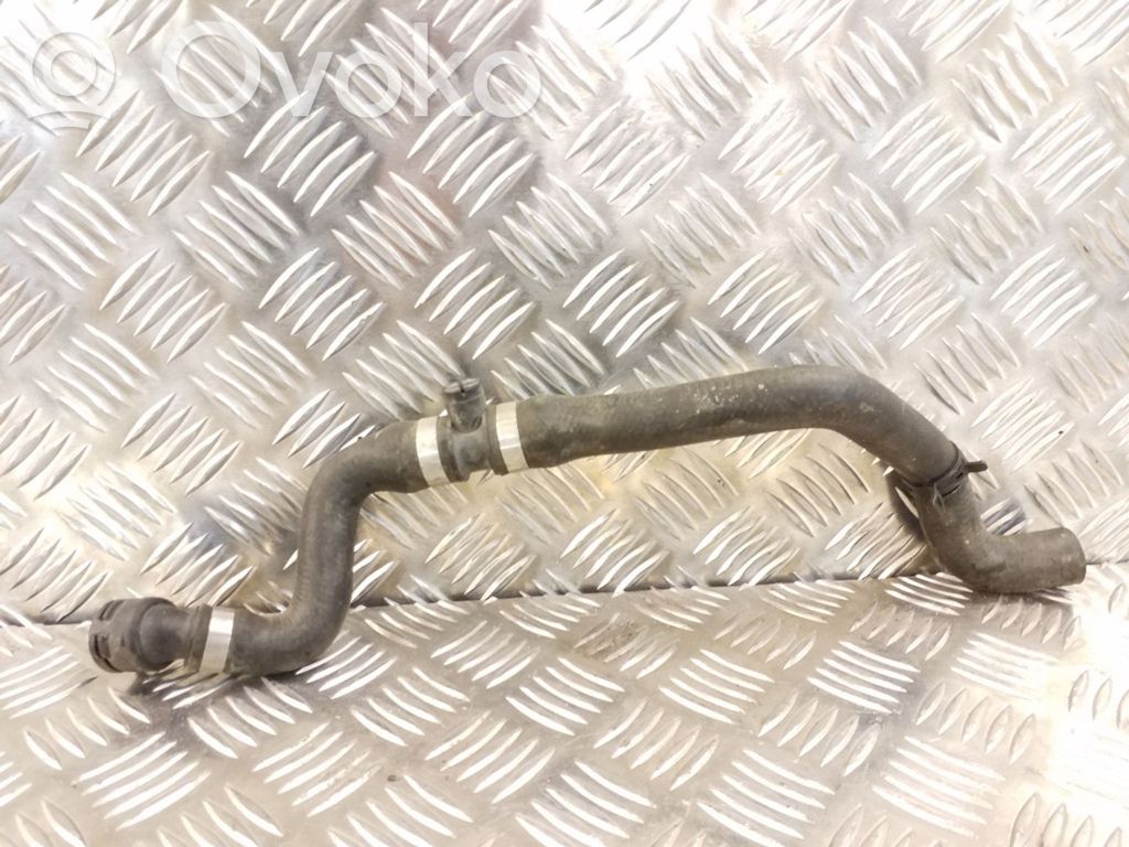 BMW X3 E83 Engine coolant pipe/hose 