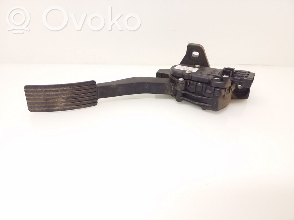 Mitsubishi Colt Accelerator throttle pedal 