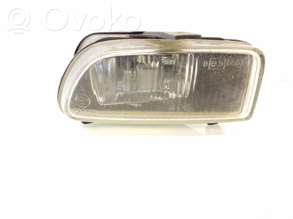 Ford Mondeo MK II Feu antibrouillard avant 