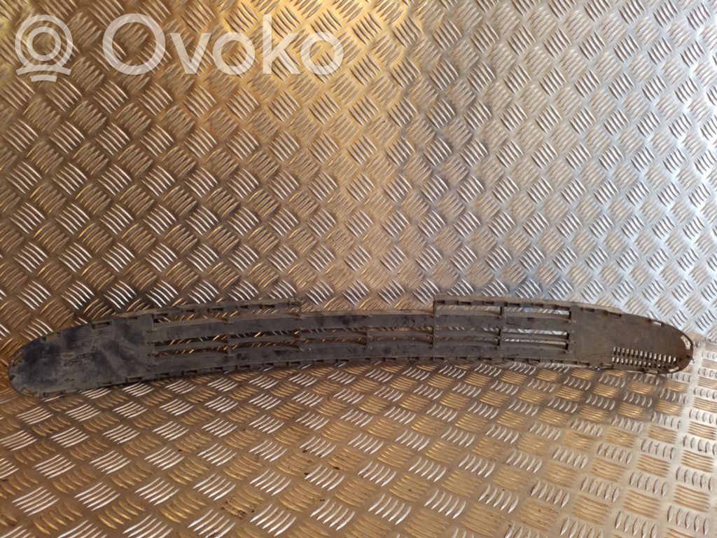 Opel Vectra B Kratka dolna zderzaka przedniego 