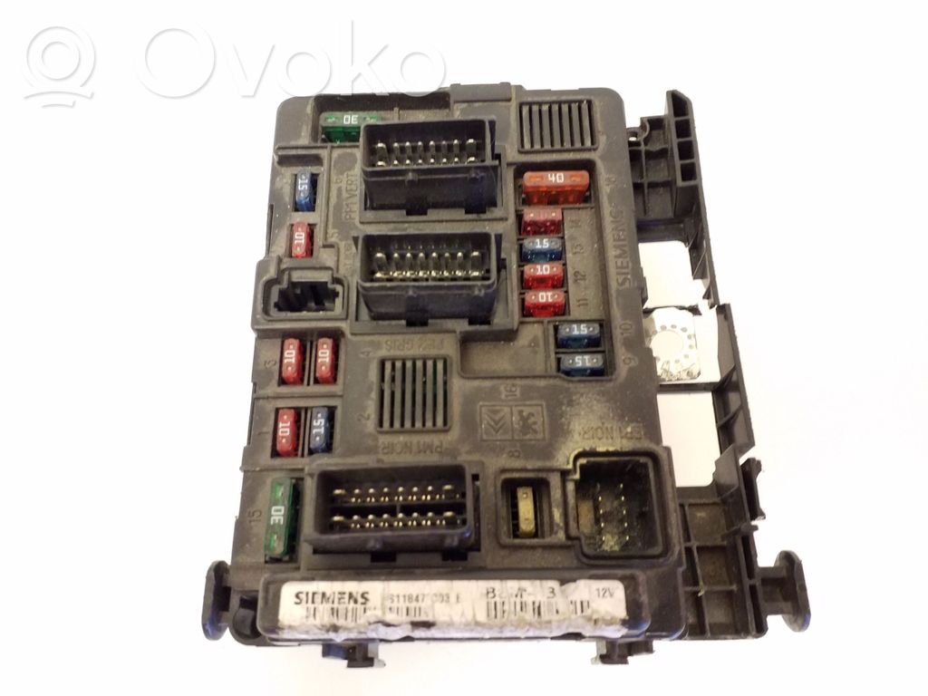 Peugeot 307 Fuse module 