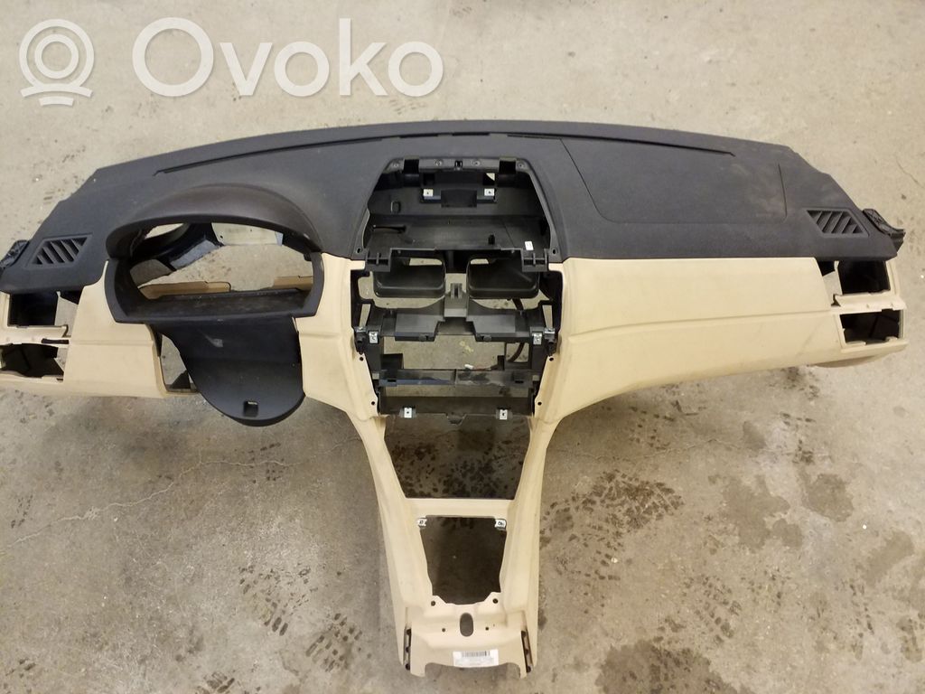 Panelė   050910504,393597S,00077845753