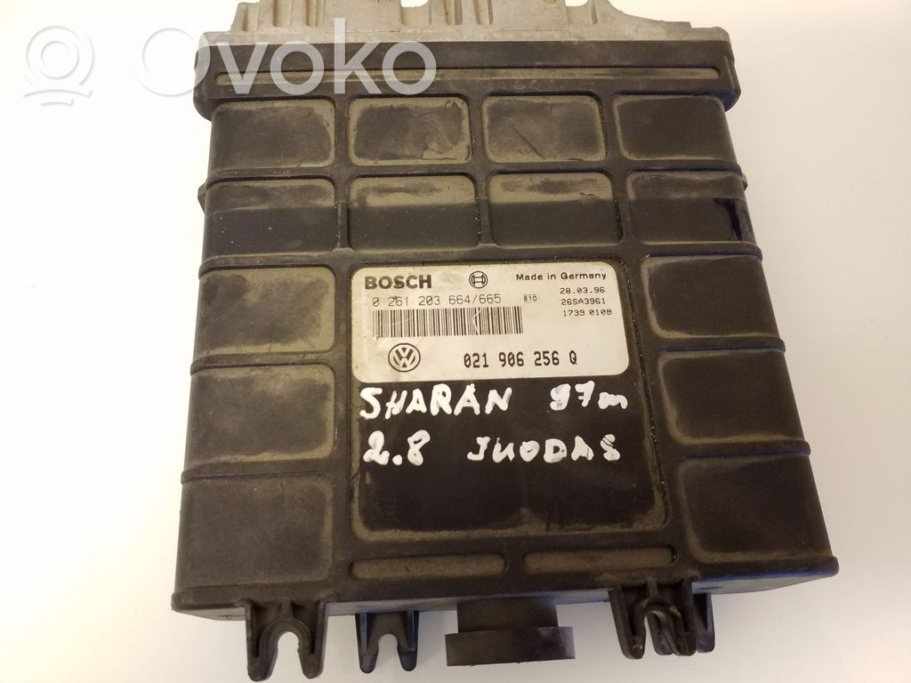 Engine control unit/module   0261203664665,021906256Q