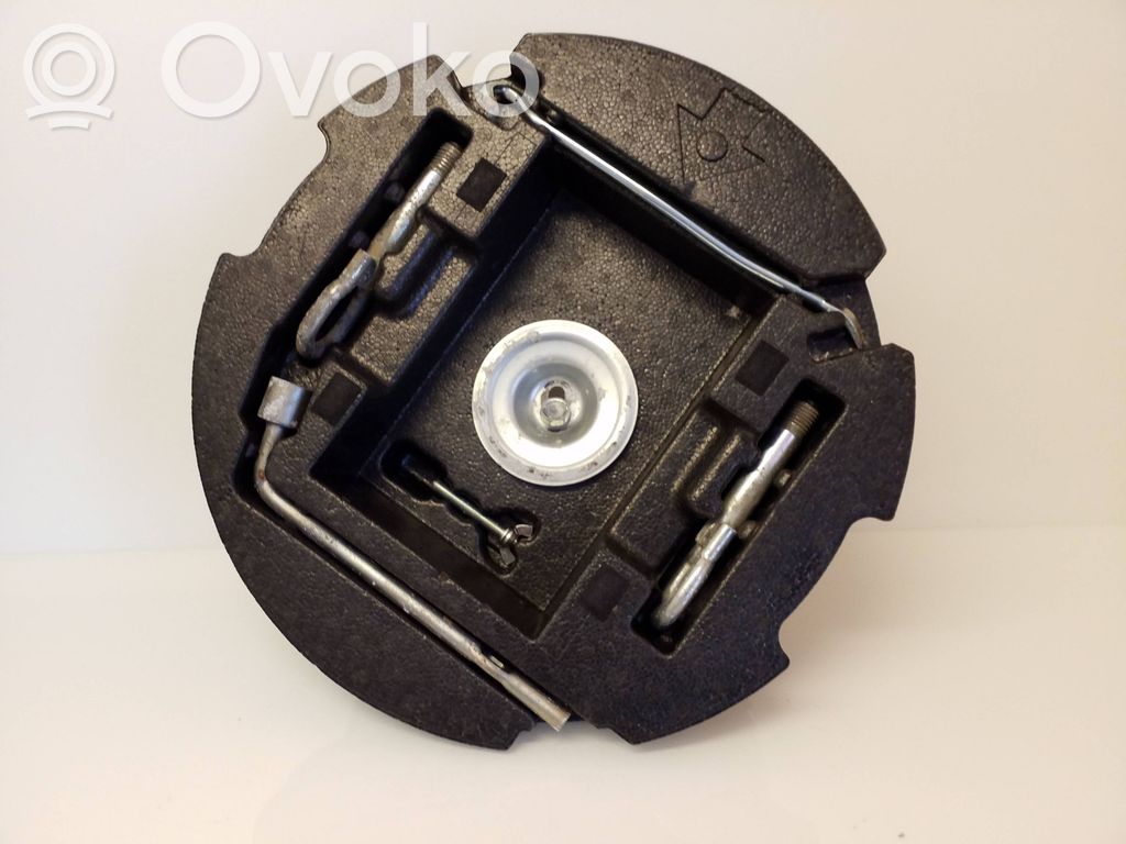 Mazda CX-7 Lift Jack 