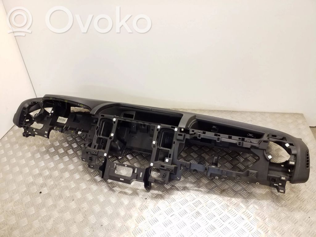 Opel Vivaro Panelė 