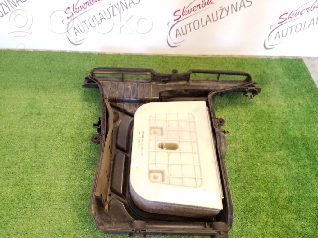 Volkswagen Touareg III Air filter box 