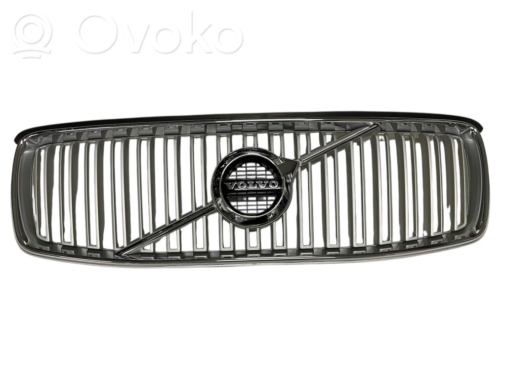 Volvo XC90 Etupuskurin ylempi jäähdytinsäleikkö 