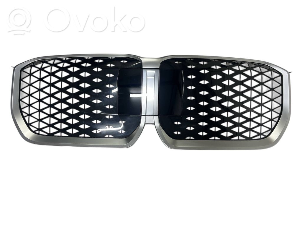 Front grill   5A7D664,5A7D665