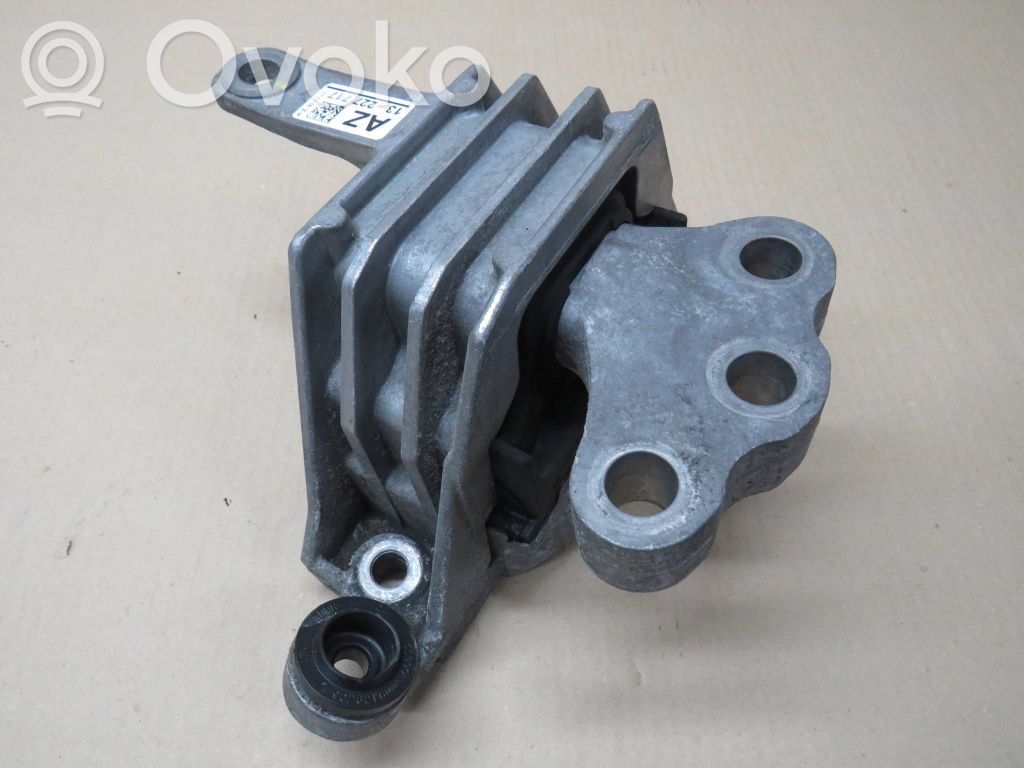Engine mount bracket   13227717