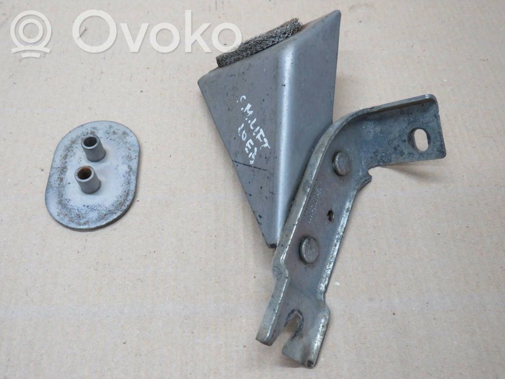Ford S-MAX Muffler mount bracket/holder 