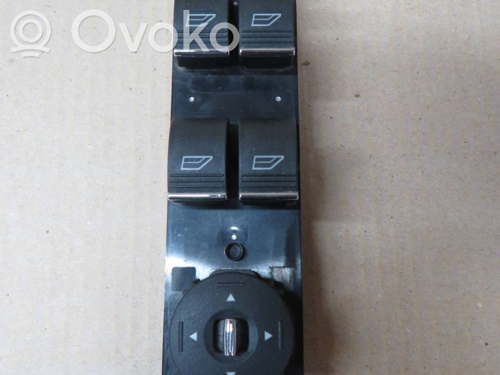 Ford Kuga II Un conjunto de interruptores 