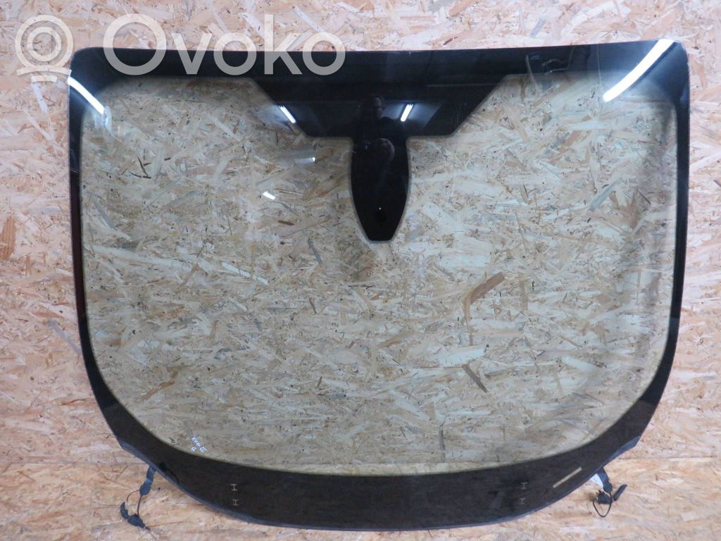 Front windscreen/windshield window   43R001585