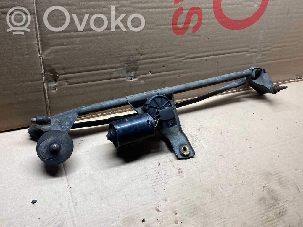 Volvo S70  V70  V70 XC Etupyyhkimen vivusto ja moottori 