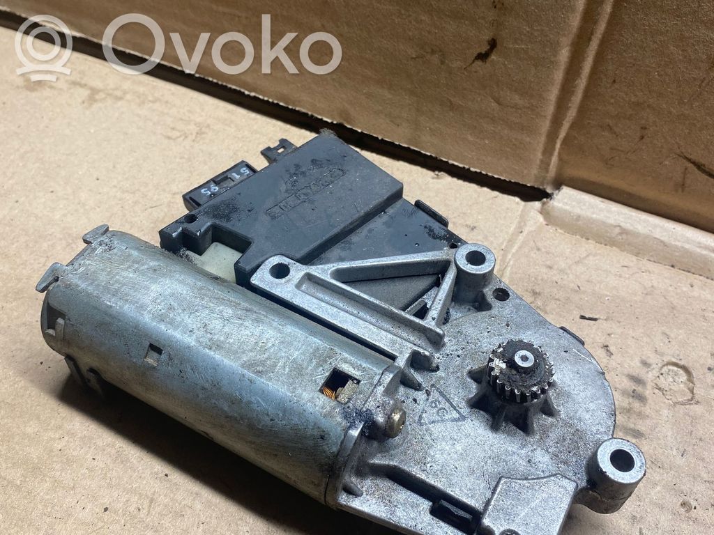 BMW 5 E39 Silniczek podnoszenia szyby drzwi tylnych 
