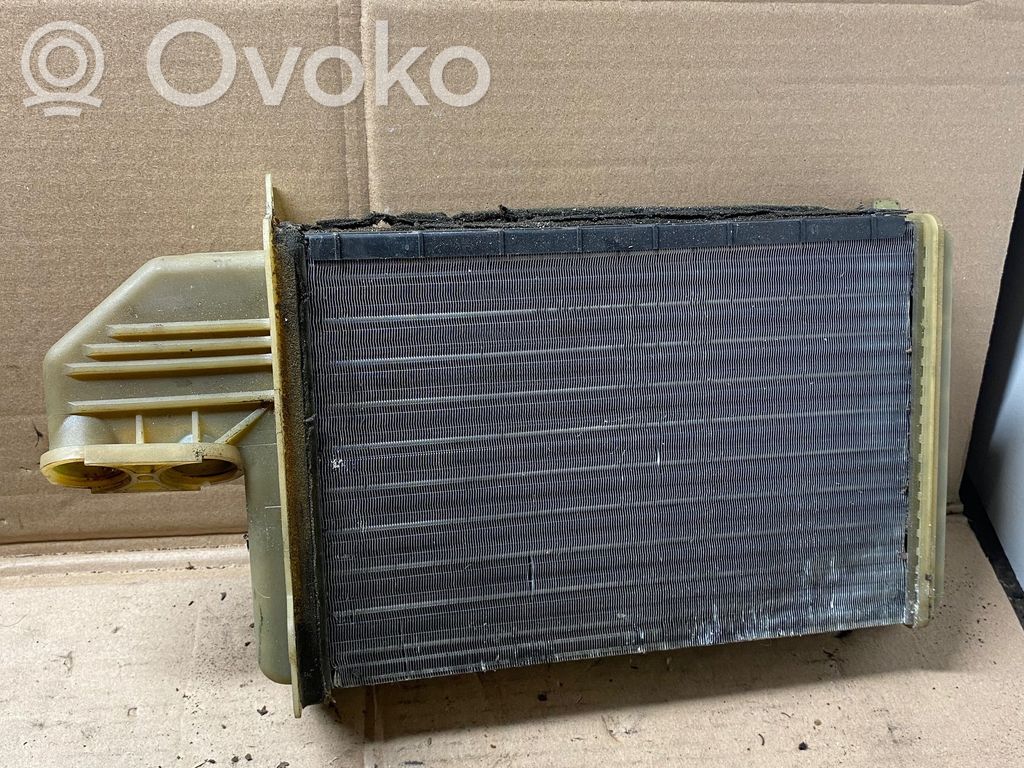BMW 3 E36 Pečiuko radiatorius 