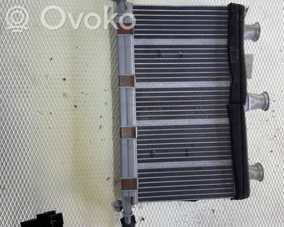 Mazais radiators   E1279002,5HB00860800