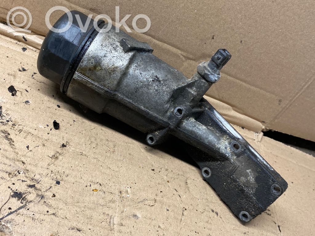 BMW 3 E46 Oil filter mounting bracket 