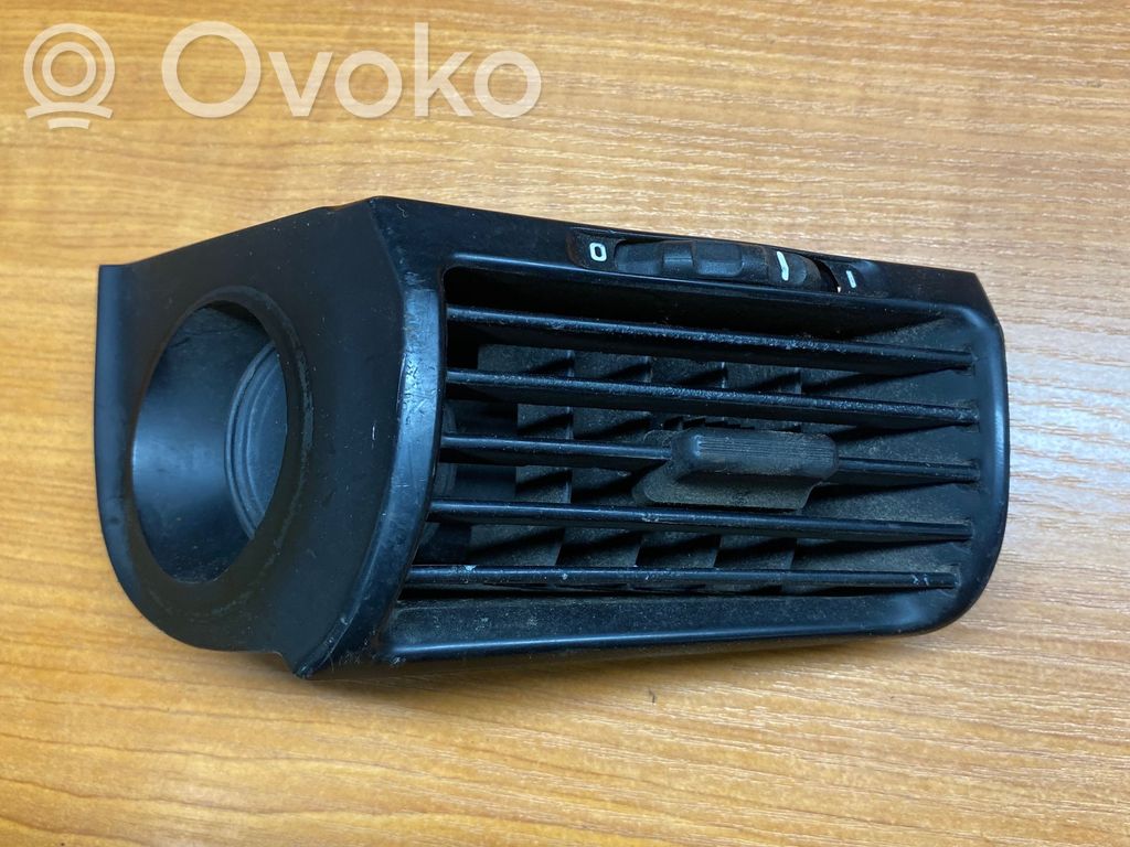 BMW 5 E34 Copertura griglia di ventilazione laterale cruscotto 