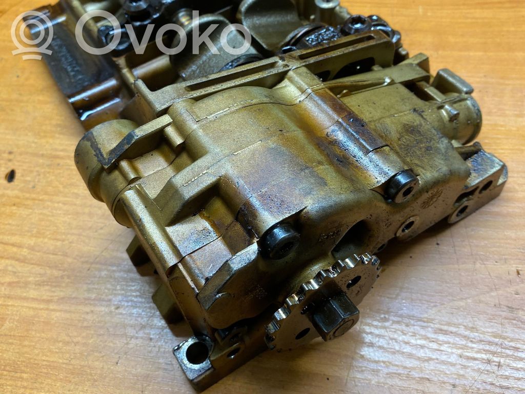 BMW 3 E90 E91 Oil pump balance shaft 
