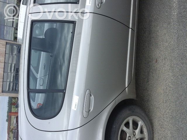 Toyota Yaris Galinės durys 