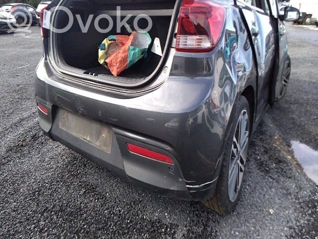 KIA Rio Parachoques 