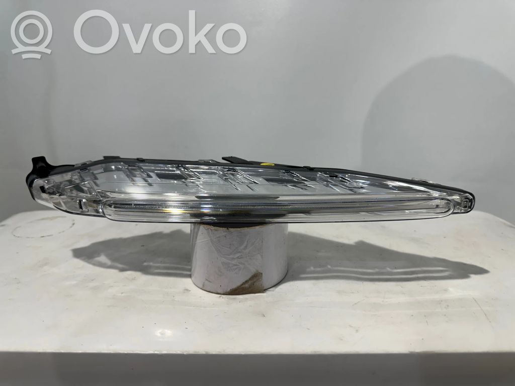 Etusumuvalo   95B941108A,2PF01145006,04022014