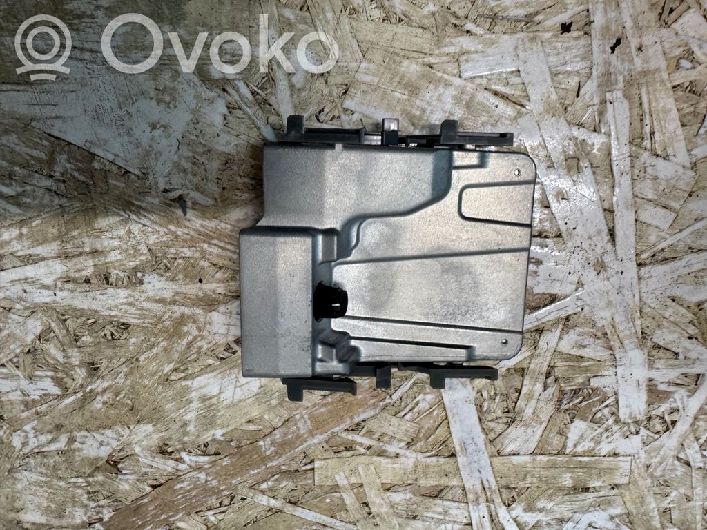 Toyota RAV 4 (XA50) Windshield/windscreen camera 