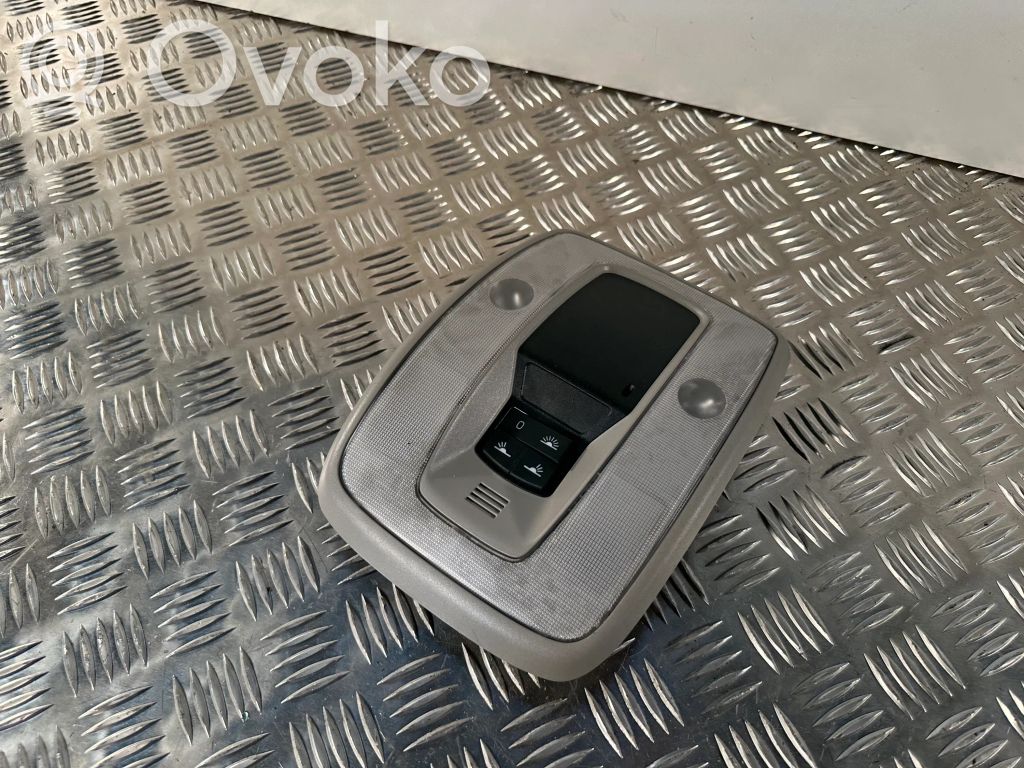 Volvo V60 Фонарь освещения передних мест 