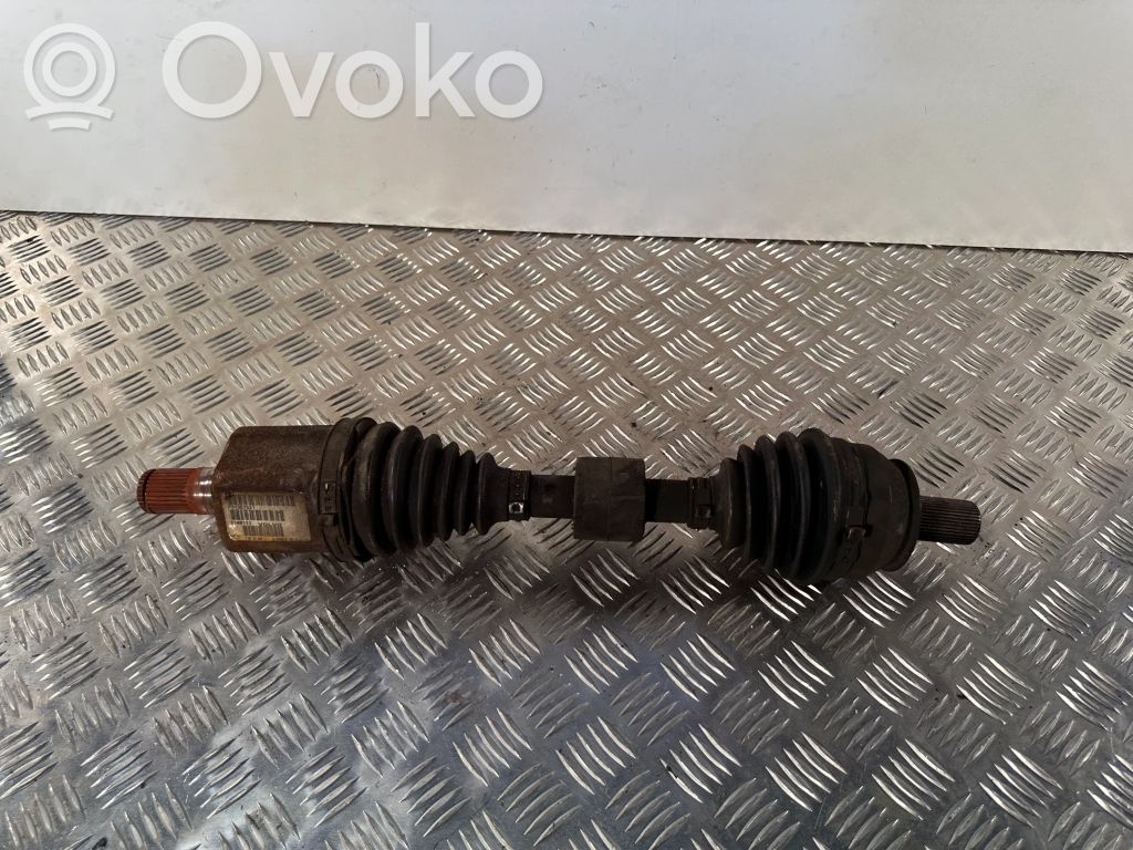 Volvo V60 Priekinis pusašis 