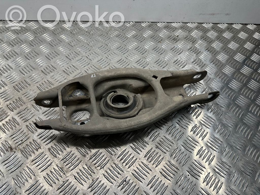 Rear upper control arm/wishbone