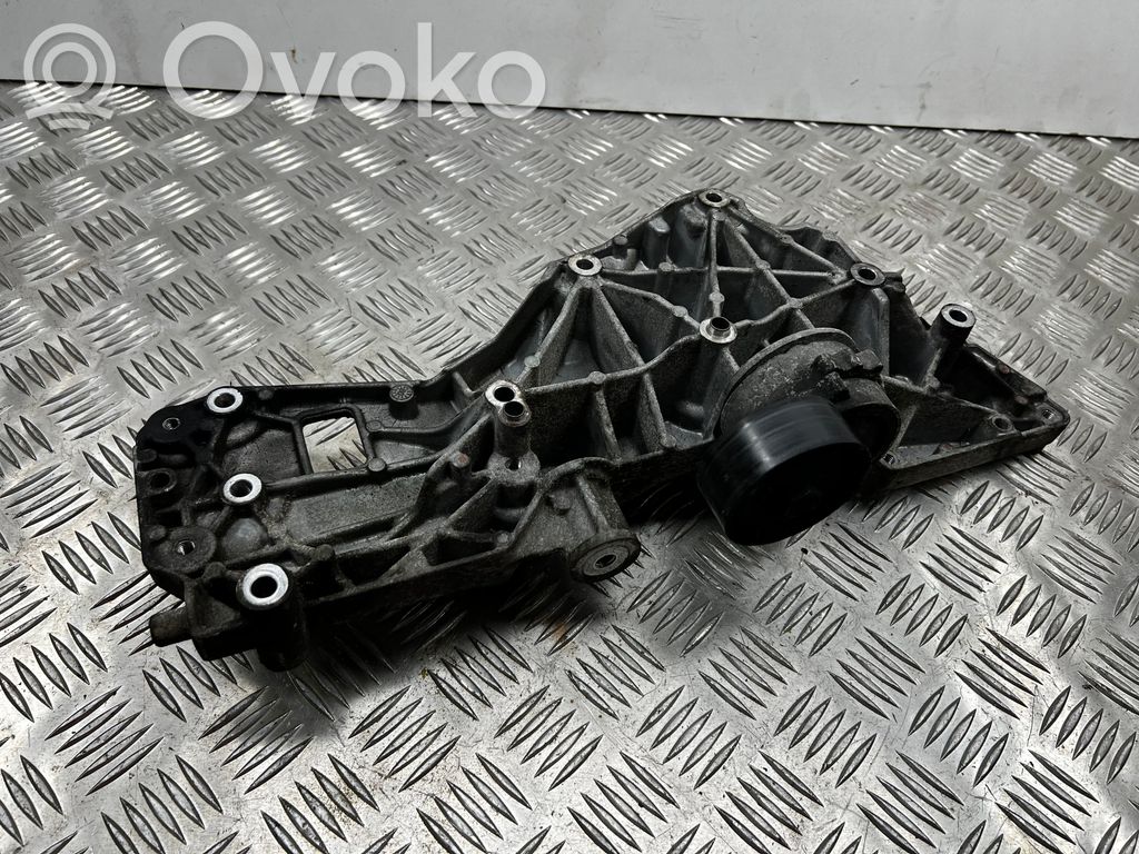 Ford Mondeo MK IV Generator/alternator bracket 
