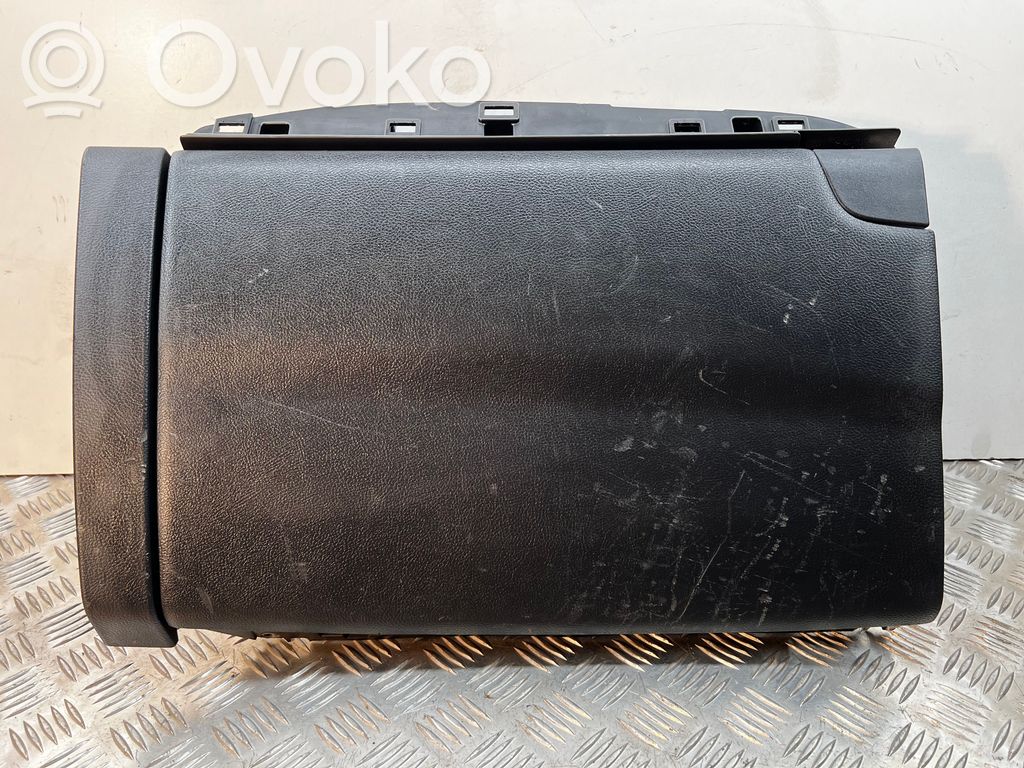 Ford Galaxy Glove box 