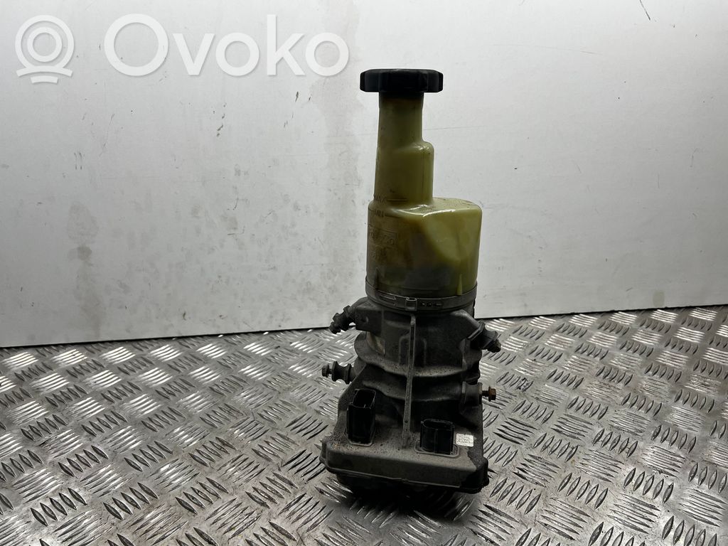 Ford Mondeo MK IV Vairo stiprintuvo siurblys 